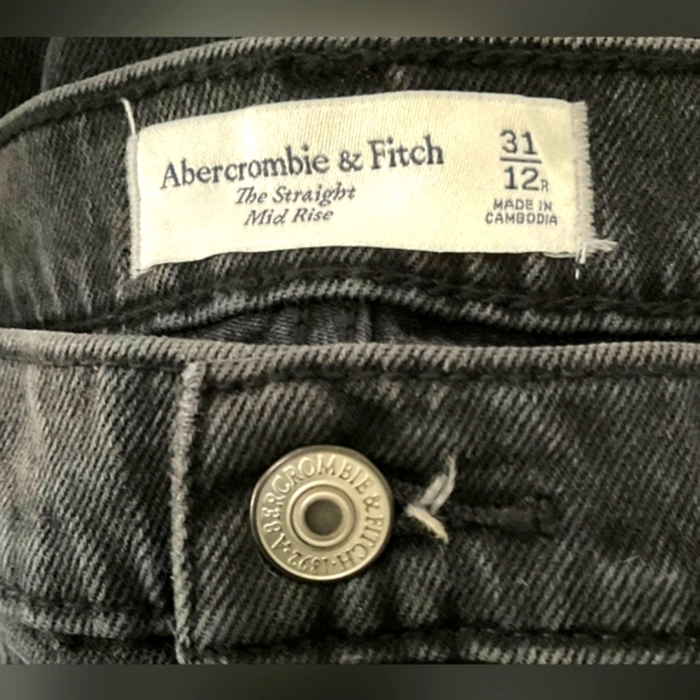 Abercrombie & Fitch The Straight Mid Rise Black Jeans - Picture 6 of 7
